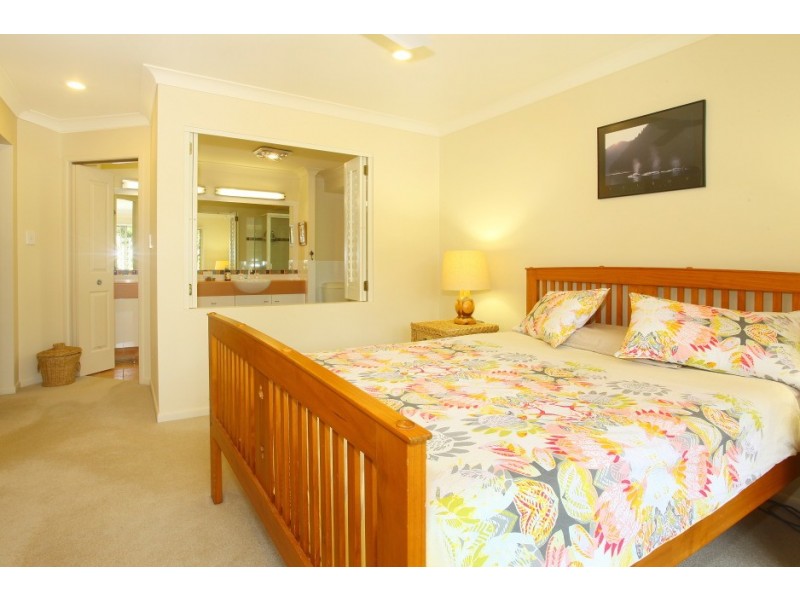 30 Ellis Drive, Mudgeeraba QLD 4213