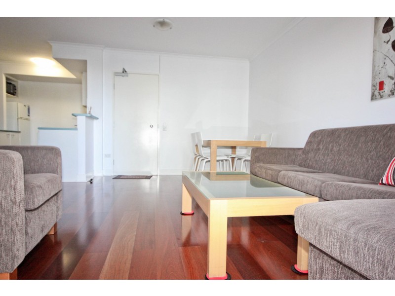 104/30 Surf Parade, Broadbeach QLD 4218