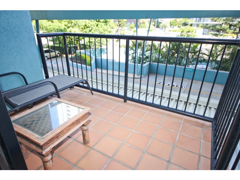 104/30 Surf Parade, Broadbeach QLD 4218