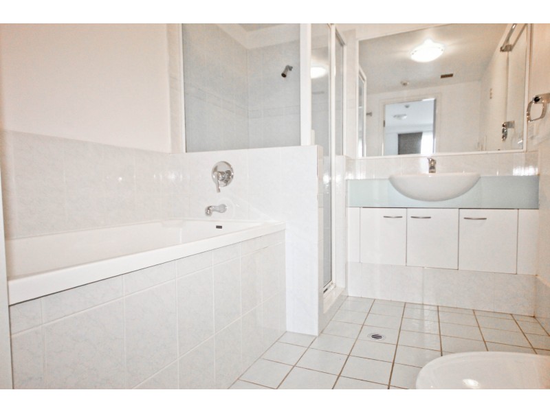 104/30 Surf Parade, Broadbeach QLD 4218