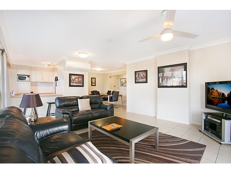 8 ‘Capricornia’ 121 Surf Parade, Broadbeach QLD 4218