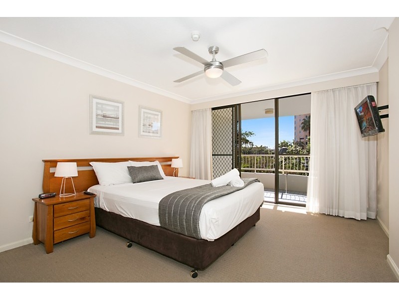 8 ‘Capricornia’ 121 Surf Parade, Broadbeach QLD 4218