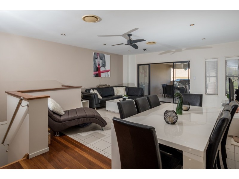 1/49 Palm Avenue, Surfers Paradise QLD 4217