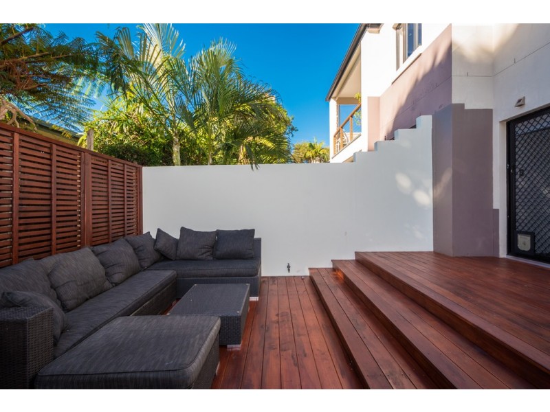 1/49 Palm Avenue, Surfers Paradise QLD 4217