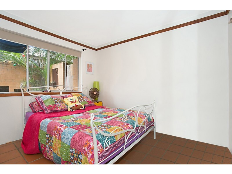 1/196 Hedges Avenue, Mermaid Beach QLD 4218