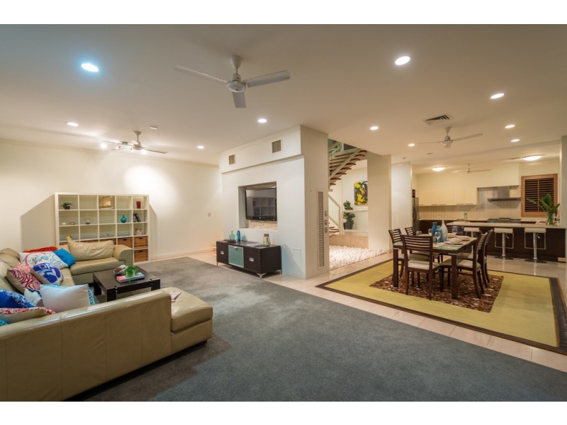 39 Blair Athol Crescent, Sorrento QLD 4217