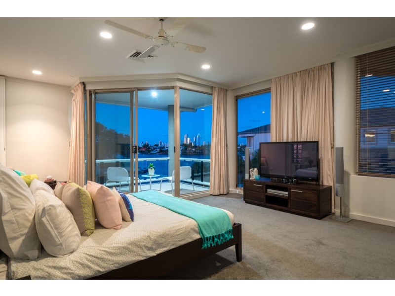 39 Blair Athol Crescent, Sorrento QLD 4217