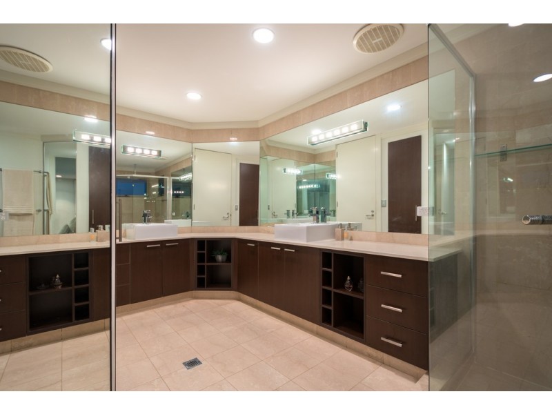 39 Blair Athol Crescent, Sorrento QLD 4217