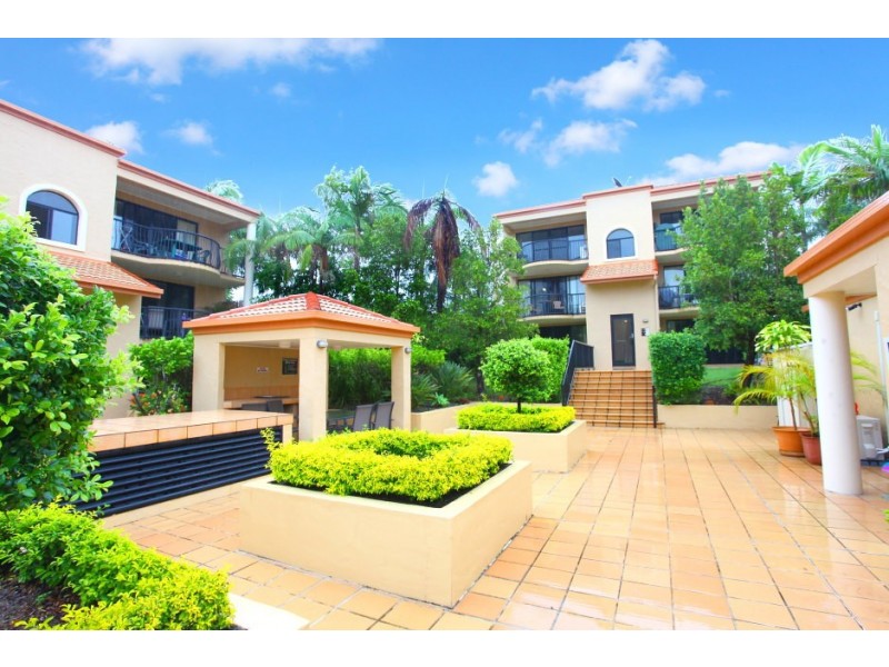 39 ‘Waverley Apartments’ 16 Waverley Street, Southport QLD 4215
