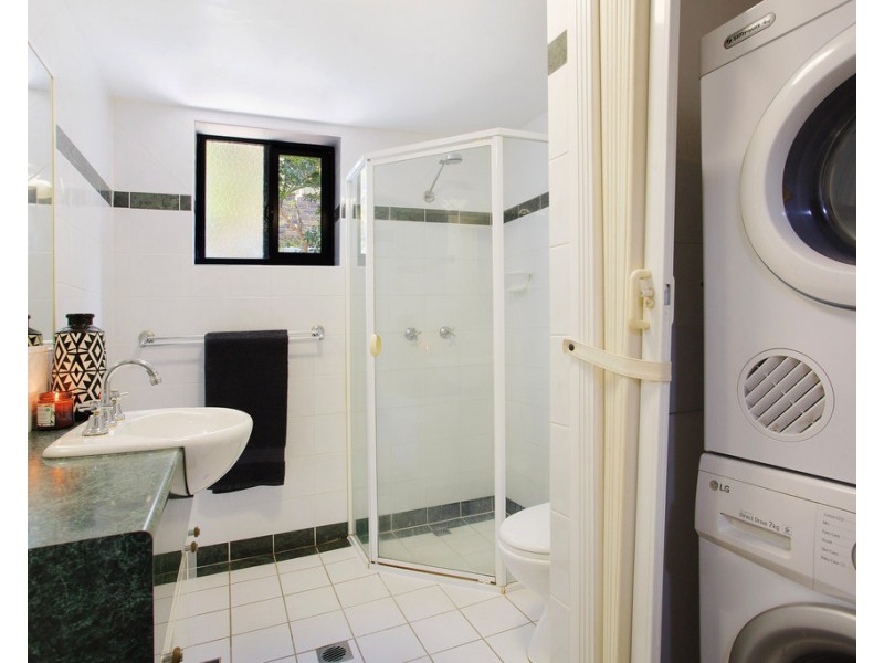 2/22 First Avenue ‘Toucan Beach’, Broadbeach QLD 4218