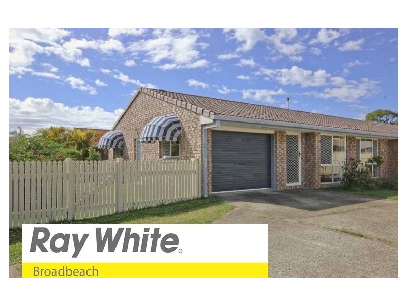 1/13 Coventry Court, Labrador QLD 4215