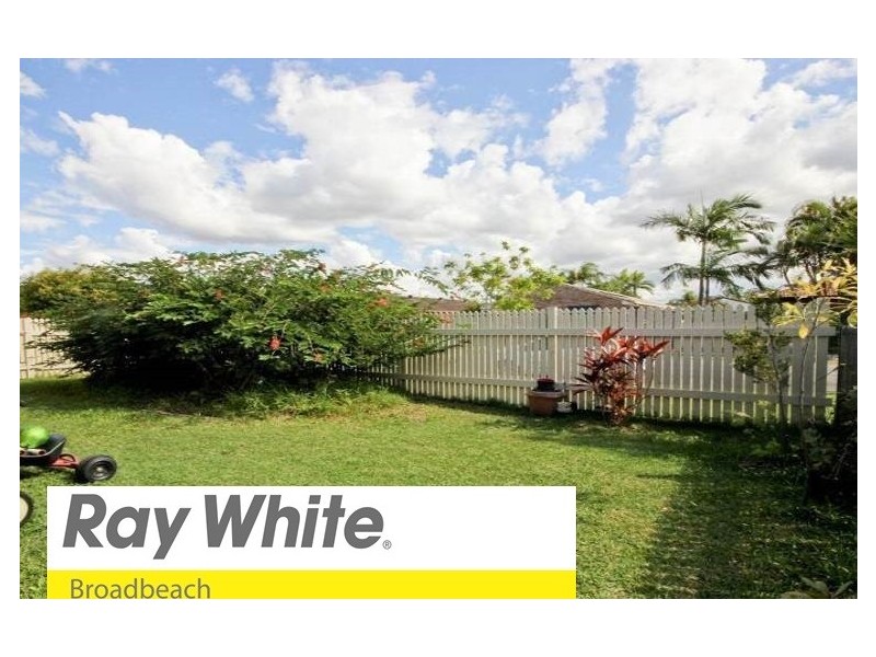 1/13 Coventry Court, Labrador QLD 4215