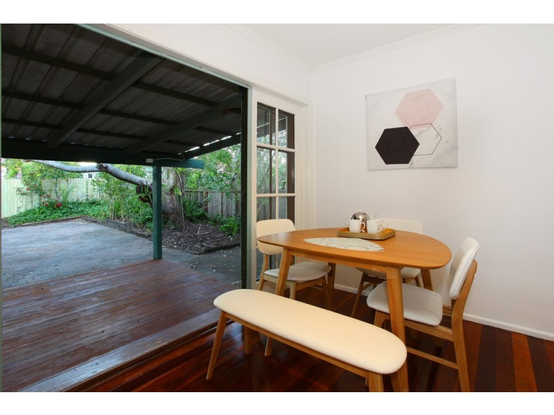 6 Joan Street, Southport QLD 4215