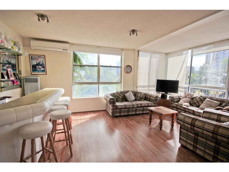 8/11 Paradise Island, Surfers Paradise QLD 4217