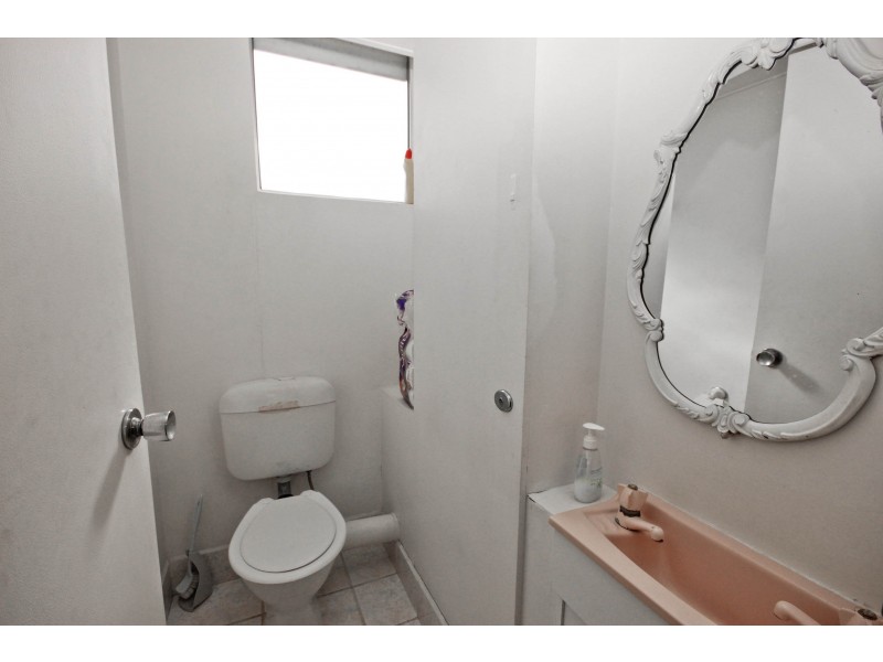 8/11 Paradise Island, Surfers Paradise QLD 4217