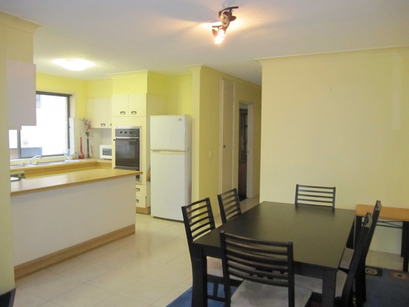 5/14 St Kilda Ave, Broadbeach QLD 4218