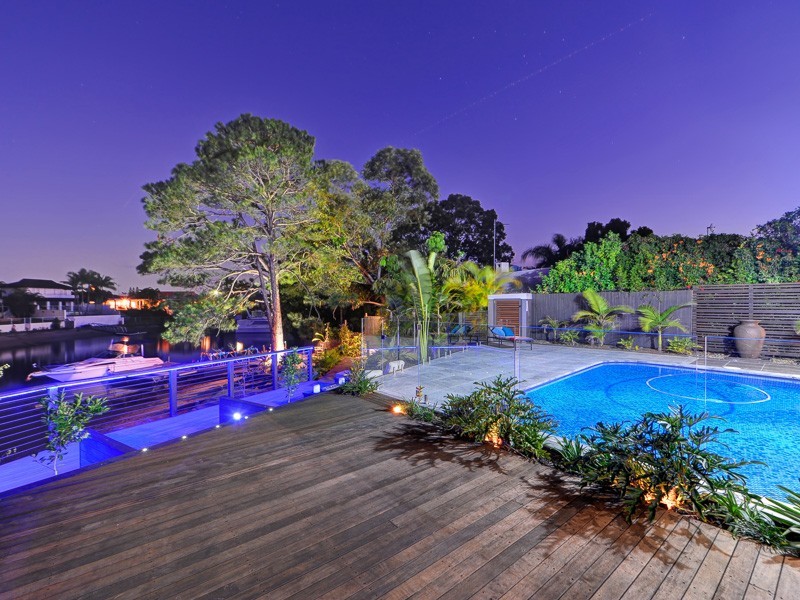 2 Laurel Court, Sorrento QLD 4217
