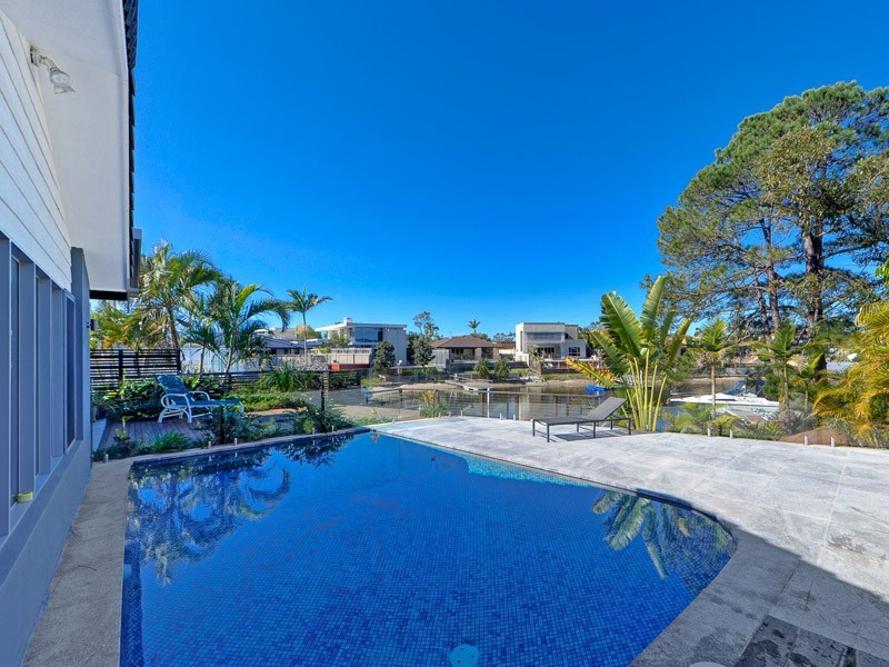 2 Laurel Court, Sorrento QLD 4217