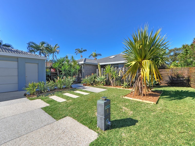 2 Laurel Court, Sorrento QLD 4217