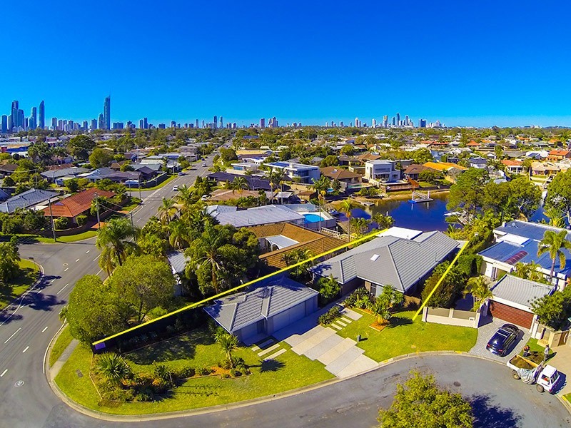 2 Laurel Court, Sorrento QLD 4217