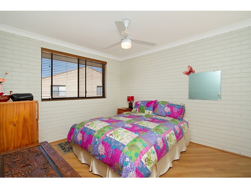 11 ‘Family Lodge’ 22 Duet Drive, Mermaid Waters QLD 4218