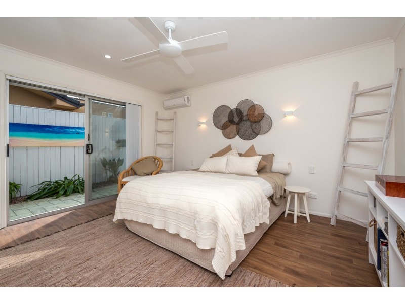 143 Bayview Street, Runaway Bay QLD 4216