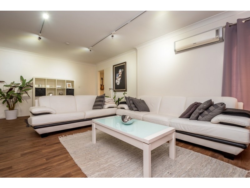 143 Bayview Street, Runaway Bay QLD 4216