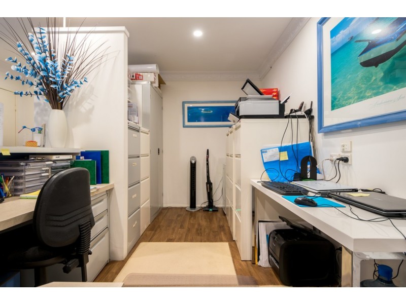 143 Bayview Street, Runaway Bay QLD 4216