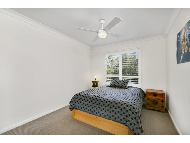 Villa 4 Bradford South Rhode Island 125 Santa Cruz Blvd, Clear Island Waters QLD 4226
