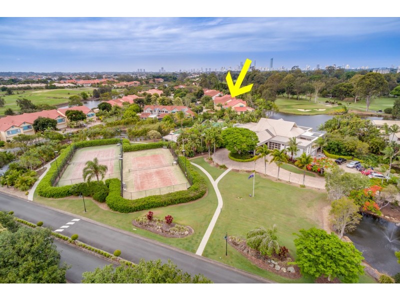 Villa 4 Bradford South Rhode Island 125 Santa Cruz Blvd, Clear Island Waters QLD 4226