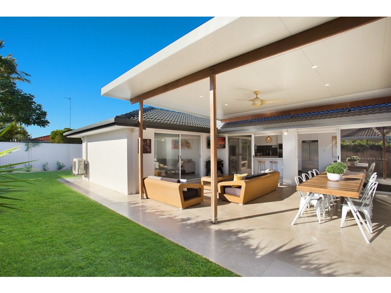 13 Kinglet Street, Burleigh Waters QLD 4220