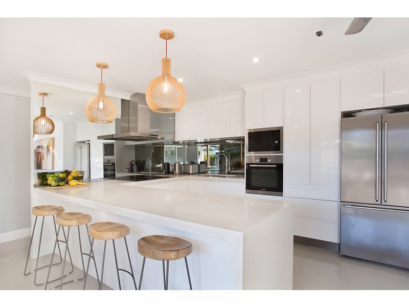 13 Kinglet Street, Burleigh Waters QLD 4220