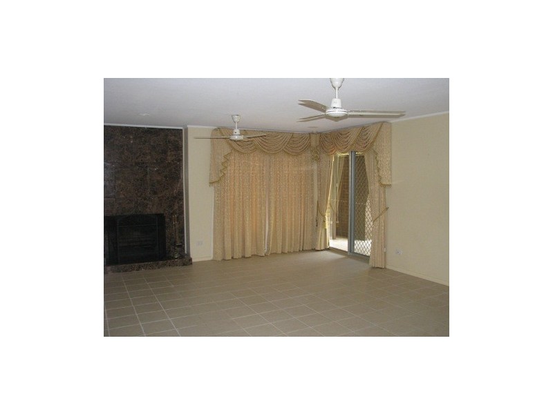 64 Chilton Street, Sunnybank Hills QLD 4109