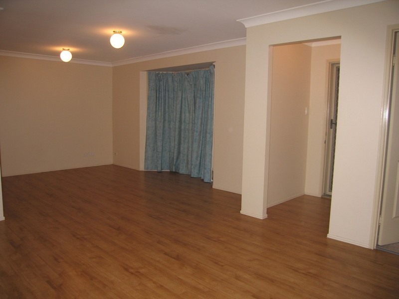 12 Debanie Crt, Marsden QLD 4132