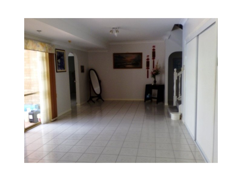 9 Truman Ct, Stretton QLD 4116