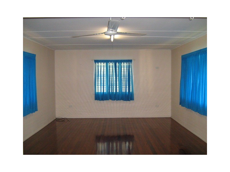 977 Boundary Road, Coopers Plains QLD 4108