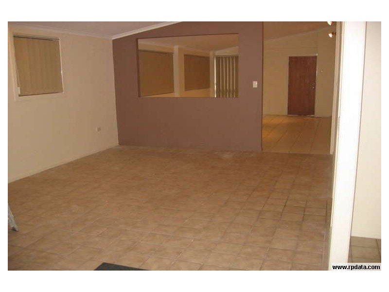 32 Manchester Street, Eight Mile Plains QLD 4113