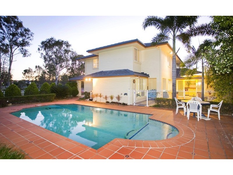 1 Superior Place, Parkinson QLD 4115