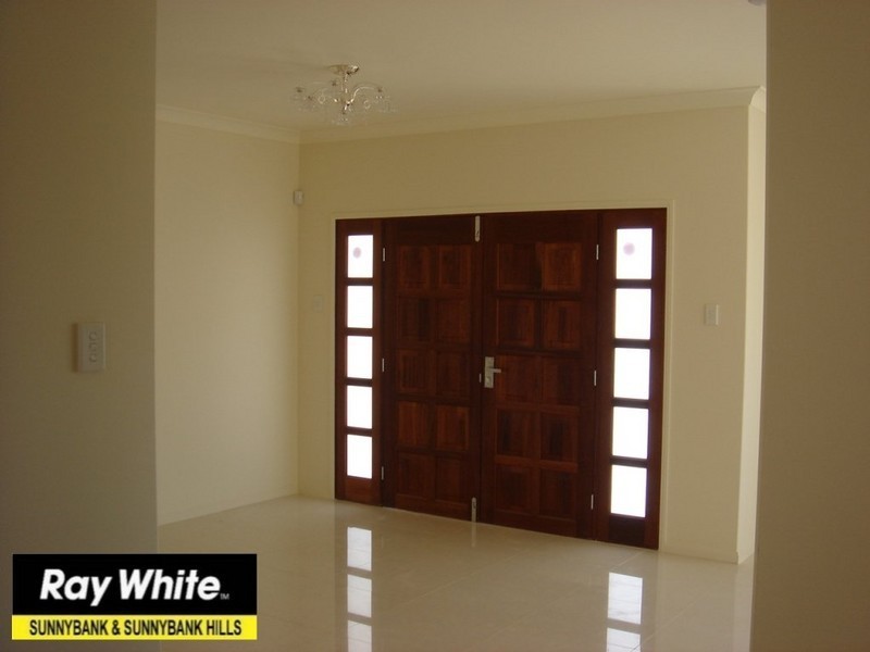 12 Avonlea Place, Eight Mile Plains QLD 4113