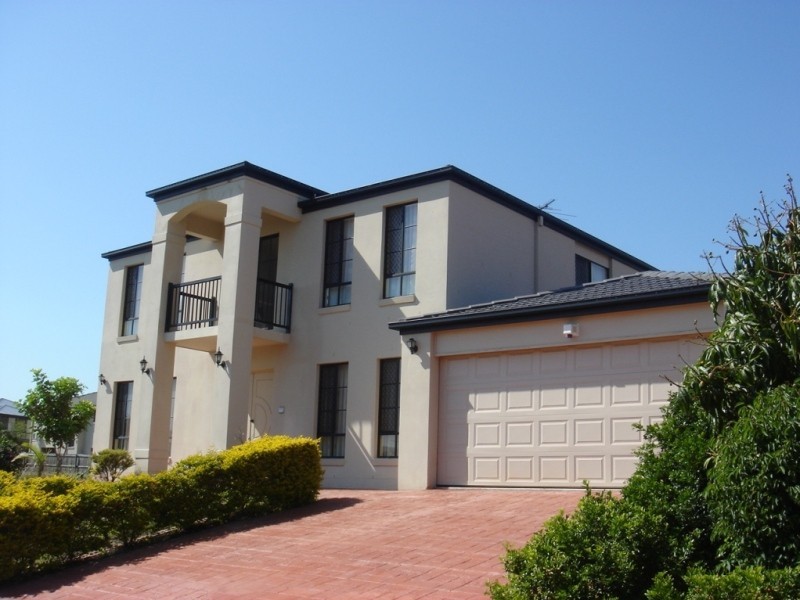 128 Bordeaux Street, Eight Mile Plains QLD 4113