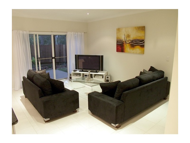 28 Plymouth Place, Calamvale QLD 4116