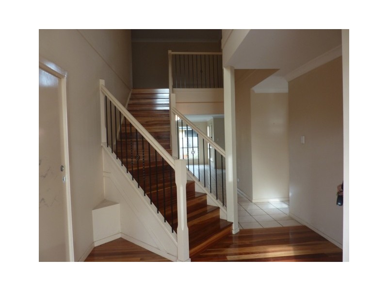 6 Ribbonwood Street, Sunnybank Hills QLD 4109