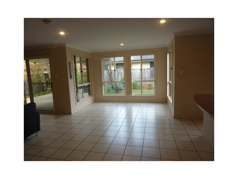 6 Ribbonwood Street, Sunnybank Hills QLD 4109