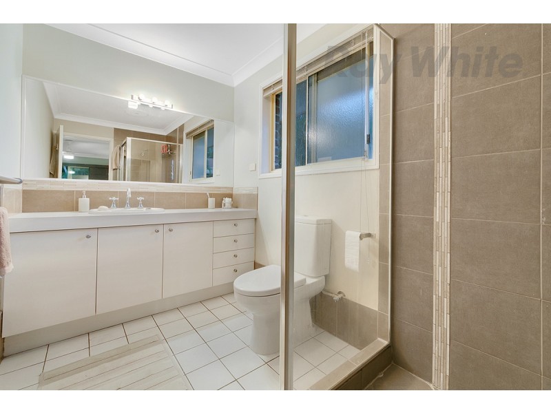 75 Bordeaux Street, Eight Mile Plains QLD 4113