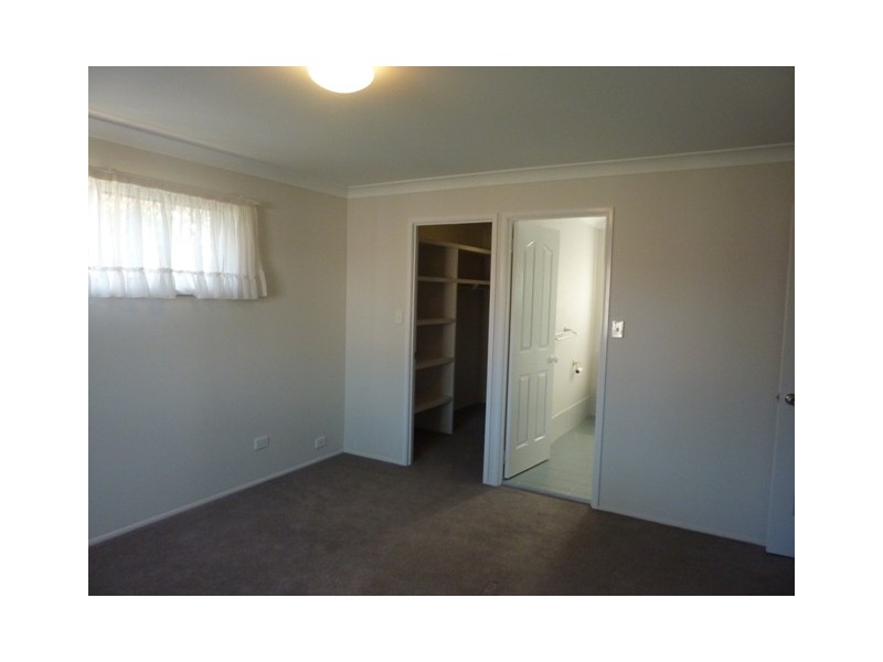 57 Bordeaux Street, Eight Mile Plains QLD 4113