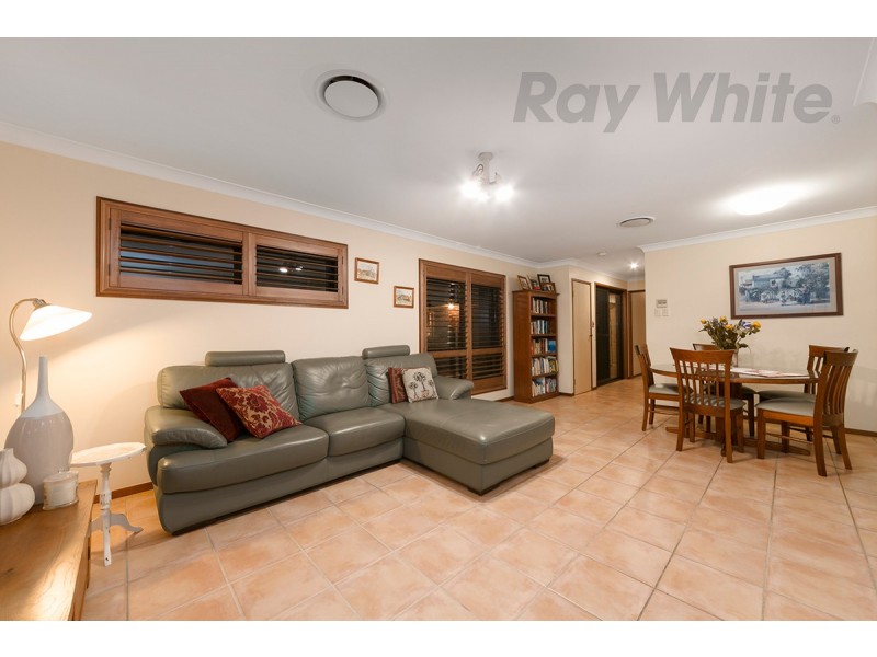 7 Stanton Court, Eight Mile Plains QLD 4113