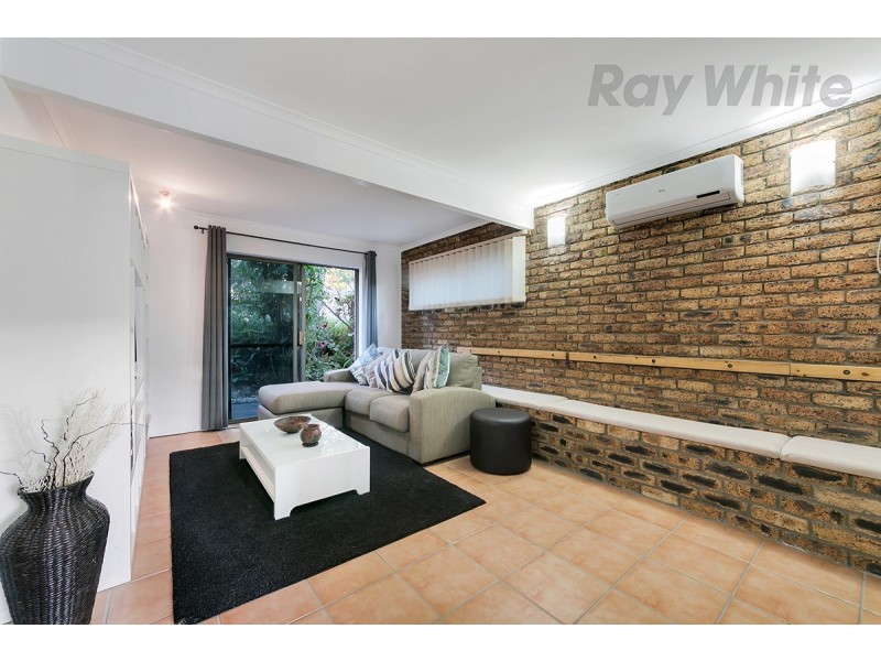 4 Manara Place, Eight Mile Plains QLD 4113