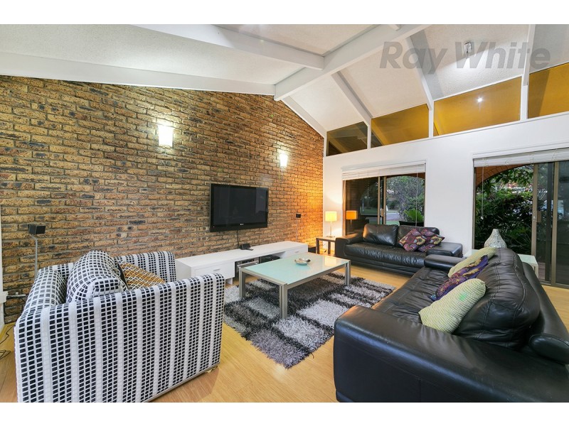 4 Manara Place, Eight Mile Plains QLD 4113