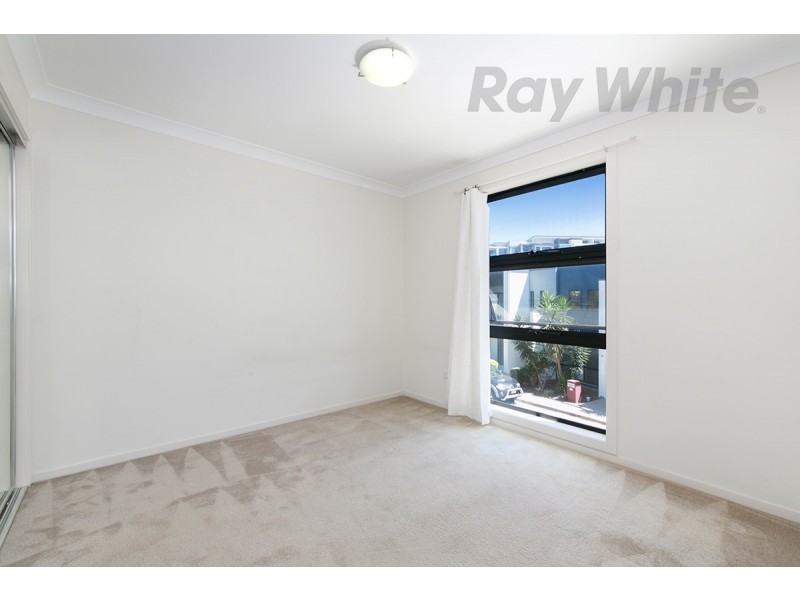 161/16 Surbiton Court, Carindale QLD 4152
