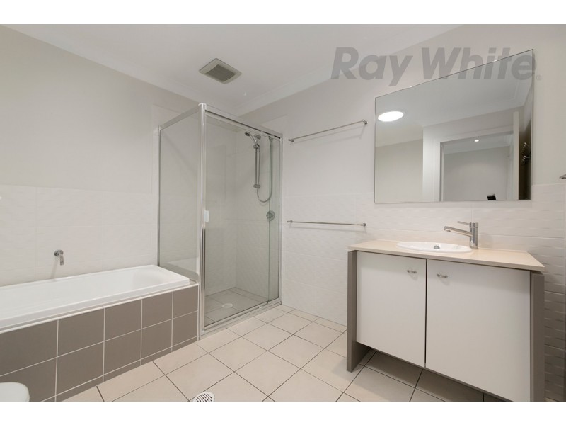 161/16 Surbiton Court, Carindale QLD 4152